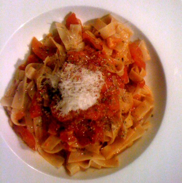 Pasta_mit_tomatensoe