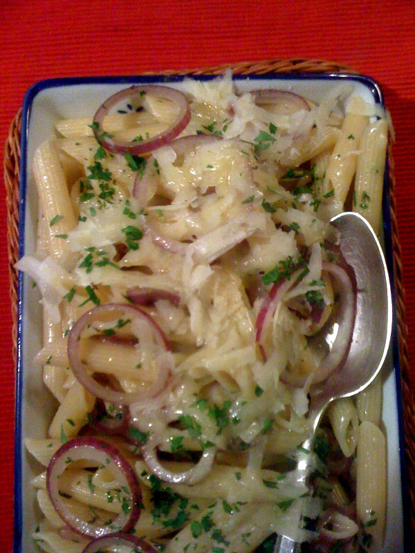 Penne_zwiebeln_petersilie_knob